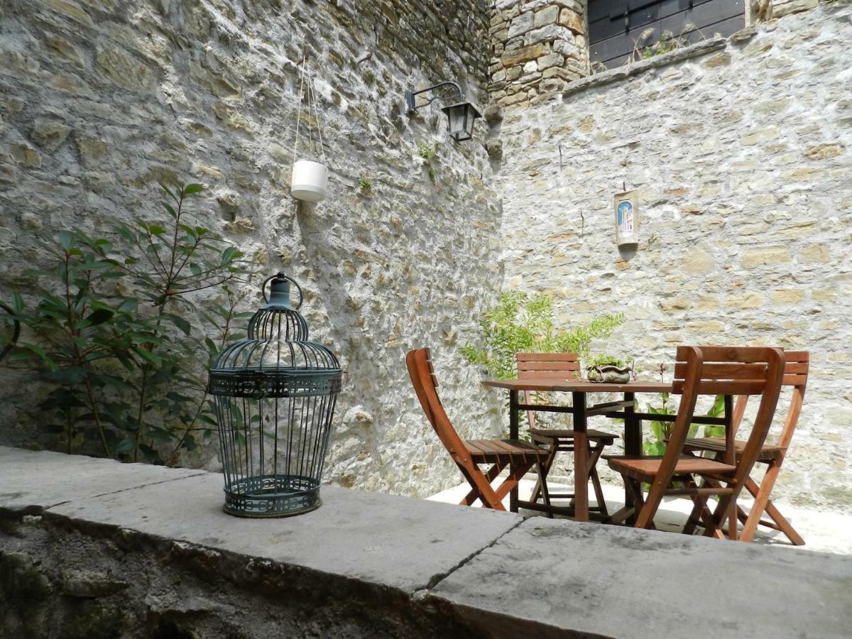 Casa Lucia Motovun Exterior foto